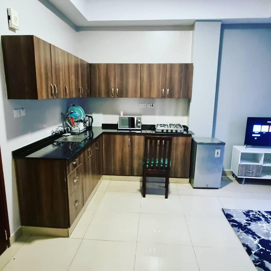 Eika Suites At Acacia Kampala Exterior foto